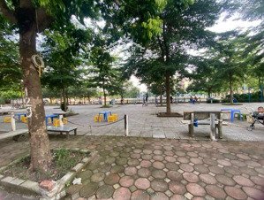 hiếm- view hồ- thông ô tô 16 tránh đỗ- bán đất kim chung- đông anh- nhỉnh 8 tỷ- gần kcn thăng long