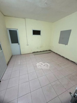 cho thuê căn hộ tập thể tầng 2 55m2 2 p. ngủ ko đồ bắc thành công gần hồ thành công chợ thành công