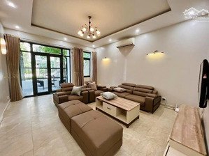 chính chủ cho thuê nhà ciputra - 5 phòng ngủ, đầy đủ nội thất cao cấp - có thể dọn vào ở ngay!