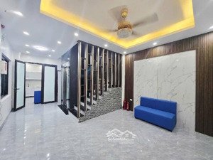 cầu diễn từ liêm nhà đẹp ở ngay 38m2 x 6t thang máy , ô tô vào nhà 7,1 tỷ