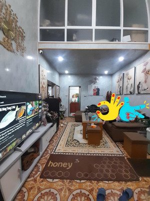 chính chủ cần bán nhà 1,5 tầng cách mặt đường hồ sen 30m