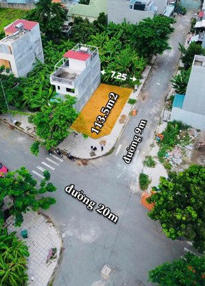 chủ gửi bán gấp lô góc đường 20m