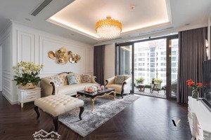 chính chủ cần bán căn hộ dolphin plaza. 4pn. 191m2. view paronama cực đỉnh. hướng mát. nt cơ bản.