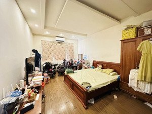 bán nhà trần phú hà đông dt 58m x 4t x mt 4,3m giá 15,5 tỷ có thương lượng