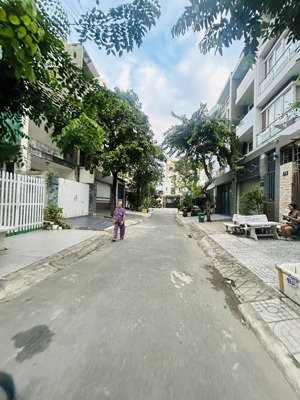 bán nhà kdc himlam quận 7 , dt 75m2 , 3 tầng , đường 8m giá nhỉnh 14ty