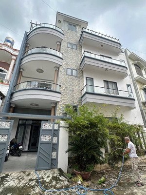 bán nhà vĩnh hoà siêu đẹp 4 tầng view biển có gara ô tô ngang 12,85m. giá 9.3 tỷ