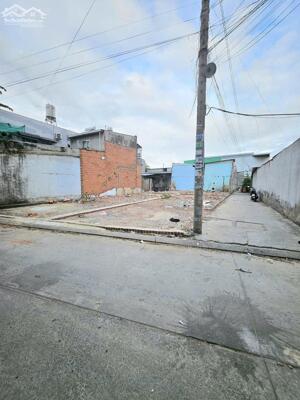 BÁN ĐẤT ĐƯỜNG NGUYỄN VĂN QUÁ, 5X15, ĐƯỜNG 6M THÔNG RA BỜ KÈ THAM LƯƠNG