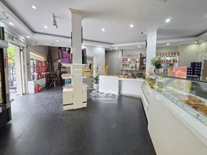 gấp bán nhà mặt phố cực chất giá giành giật còn 67 tỷ 75m 6 tầng mặt tiền 11.4m hai bà trưng