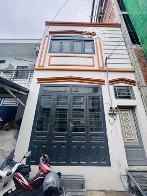 bán nhà 2 tầng, dt 5x15m, giá 5tỷ2, đường số 8, bình hưng hoà, bình tân