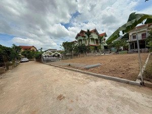 chính chủ bán 73,3m2 đất cực khuôn tiền vị trí đẹp dân cư đông đúc tiềm năng tăng giá cao