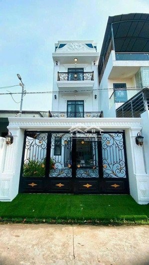 cho thuê nhà 1trệt 2lầu 4pn mới xây 100% hiệp thành gần trường việt anh