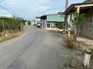 Đất thổ 123m2 mt đường nhựa 7 mét xã Tân Lân giá rẻ đầu tư 980tr