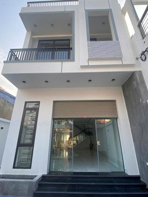 cho thuê nhà mặt đường 208, an dương mới hoàn thiện