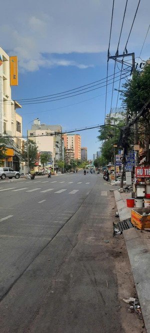 bán nhà mặt tiền kinh doanh mọi ngành nghề - sổ đẹp nở hậu nhẹ - nhà mới đẹp - căn góc.