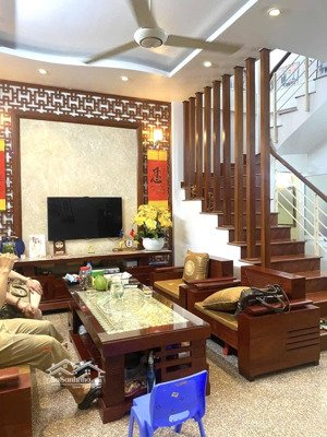 chỉ hơn 6 tỷ - bán nhà đẹp ngõ võ chí công - tây hồ - gần phố, ô tô - 40m2x5 tầng - nhà dân xây