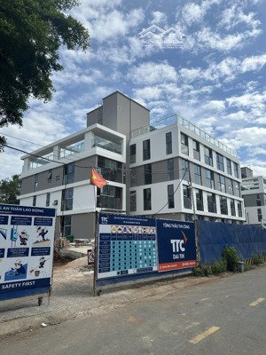 cần sang nhượng căn 3pn 126m2 dự án panomax river villas ven sông giá chỉ 8.8 tỷ 102%