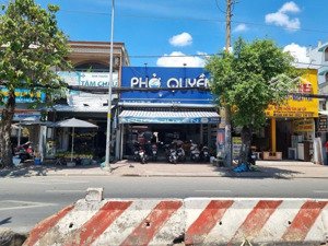 mặt tiền đường huỳnh tấn phát, nhà bè. tổng diện tích 187,6m2. ngang 6,2 x dài 30m