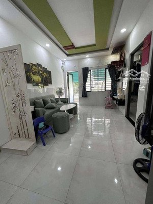 bán cc tây thạnh lầu 1 dt 58m2 2pn 1vs. nhà đầy đủ nội thất sửa đẹp. giá 2.650 tỷ tl