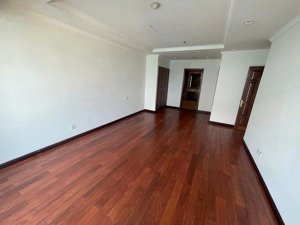 đẳng cấp sống giữa lòng sài gòn vincom đồng khởi 72 lê thánh tôn, p. bến nghé, quận 1