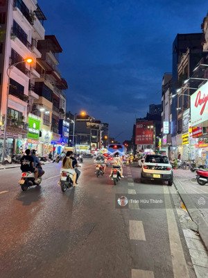 6 tầng phố ngọc lâm, kinh doanh đỉnh cao. 40m - mt rộng, vỉa hè. liên hệ: tư vấn ngay).