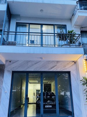 chính chủ bán nhà mặt phố 2 mặt tiền f361 an dương 80m2x5 tầng thang máy 8 ngủ, 3 ôtô để trong nhà