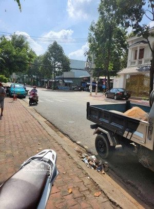 chủ ngộp hàng cổ mặt tiền nguyễn đức thuận hiệp thành ngay đường số 1 kdc hiệp thành 1