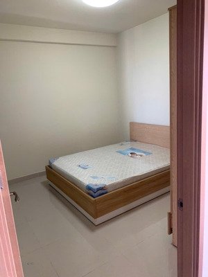 em có nhu cầu cho thuê căn hộ sky9,đường liên phường,quận 9.gồm 2 pn,1 wc có full nội thất:7tr/th