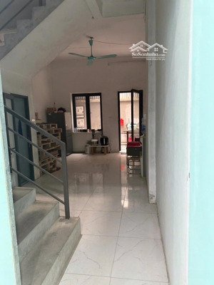 cho thuê kho 8 triệu/th, dt sử dụng 200m2, đường 13,5m. lh 