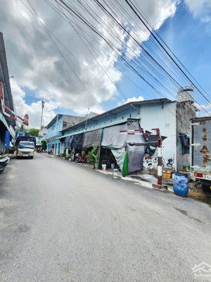 bãn dãy trọ góc 2mt gần bến xe tân đông hiệp p.tân đông hiệp tp.dĩ an