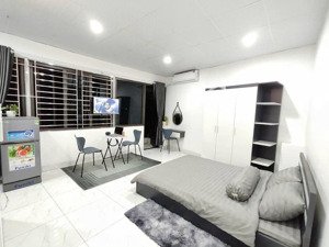 công nhận! toà dòng tiền khủng láng hạ 80m2*8t/ 27p full nt, ngõ thông, gần phố doanh thu 140tr/th