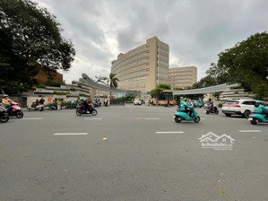 mặt tiền nguyễn thái sơn f3 (5,5x17m) cn 75m2. đct 30tr/tháng. nhà 5 tầng giá 13,9 tỷ tl