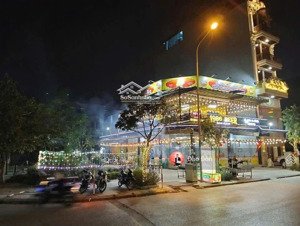 cho thuê nhà mặt phố vũ phạm hàm dt: 90m2x2t mặt tiền 20m lô góc - nhận diện thương hiệu tốt