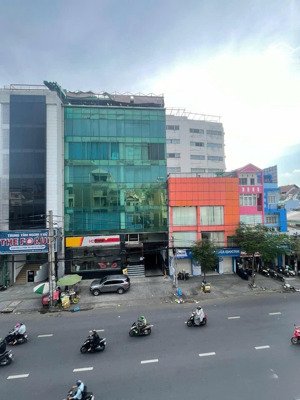 nhà mặt tiền hoàng sa p.dakao q.1 đẹp nhất thị trường, không mua là phí thanh xuân!