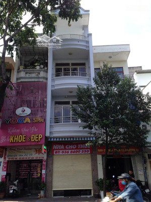 cần cho thuê nhà mặt tiền đường trường sa, quận 3