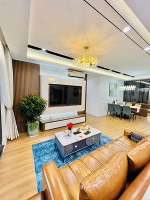 cần bán căn hộ 3pn - 103m2 tại cc 282 nguyễn huy tưởng - bộ công an. giá hơn 8 tỷ. lh 