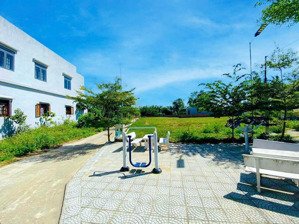 bán nhanh - 650 triệu có ngay lô đất vuông đẹp - cách dt605 chỉ 2 phút