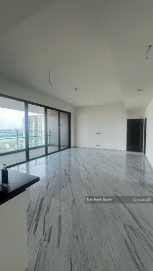cần bán 3pn -220m2 - sân vườn riêng - tầng trung - view sông - 27 tỷ bao trọn thuế phí