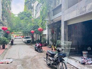 bán nhà gia quất, phường bồ đề, nhà mới tinh, ô tô tránh, gara ô tô, thang máy, giá 12.2 tỷ