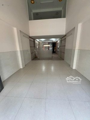 mt có thang máy nguyễn văn tố 4 lầu sàn suốt !! giá 26tr