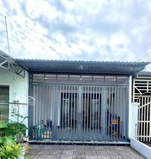bán nhà cấp 4, sổ hồng riêng, giá 910 triệu, 100m2 tại đường nguyễn cửu phú, bình chánh, hcm
