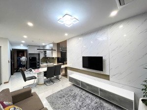 bán căn hộ tản đà court 86m2, 2pn, 2wc, lâu cao, có bancon, sh chính chủ. giá bán: 5 tỷ tl giảm