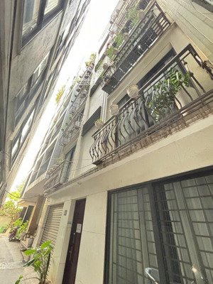 chính chủ cần bán tòa căn hộ ngõ 11 tô ngọc vân - phường tây hồ - hà nội 103m2x6t, thang máy, 30 tỷ