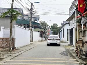 Bán đất trục chính Lai Sơn, Đồng Tâm, Vĩnh Yên, Diện tích: 81m2, giá: 1.6x tỷ