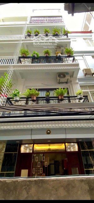 cả phố võng thị, lạc long quân, tây hồ bán một căn nhà này, dt 37m, 6 tầng, full nội thất, sát bồ.