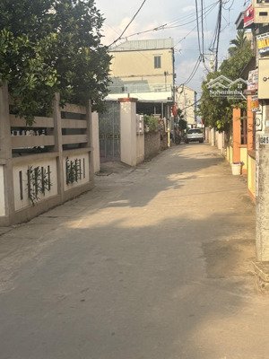 bán đất thôn yên nhân mê linh . dt63m2 giá 59tr/m2 mt6m đường ô tô . phun thổ cư