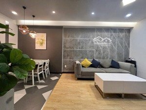 cần cho thuê căn hộ vinhomes central. full nt, 1pn, 1wc. dt: 55m². giá 16tr/th. lh: 