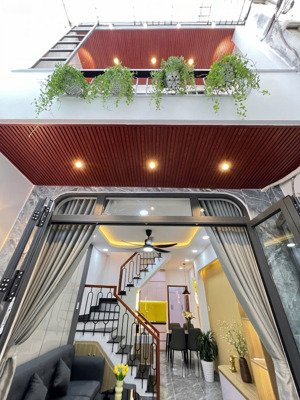 nhà đẹp trần hữu trang, p10, phú nhuận 63m2 nhà trung tâm hẻm rộng