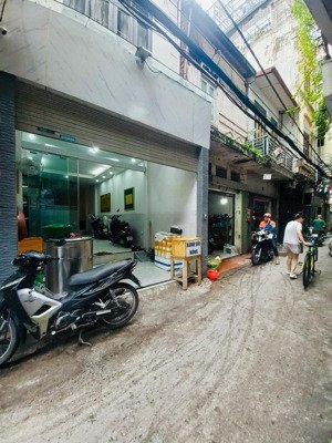 bán nhà mặt ngõ chợ - kd tốt - nhiều tiện ích - phố đội cấn : 50m. 4t . 3.5mt. giá 12.5 tỷ ba đình