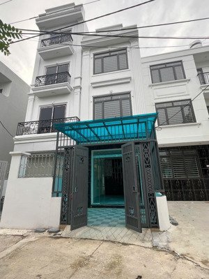 bán nhà phụng châu, chương mỹ 4 tầng 3 ngủ dt 30m² giá cực nhẹ nhàng