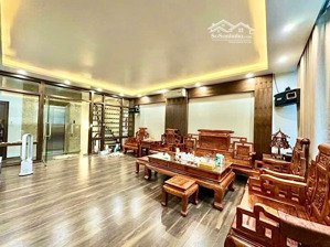 cần bán! phân lô trần quang diệu, ngõ phân lô bàn cờ, gara oto, vỉa hè, kinh doanh. gần quận uỷ